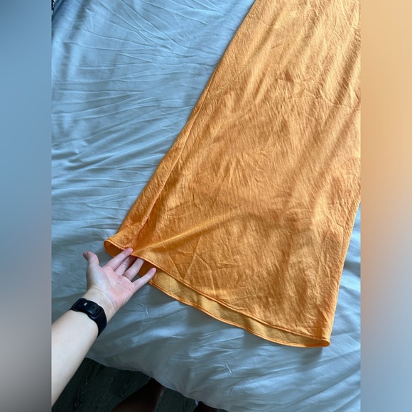 Express Orange Midi Dress - Picture 9 of 10